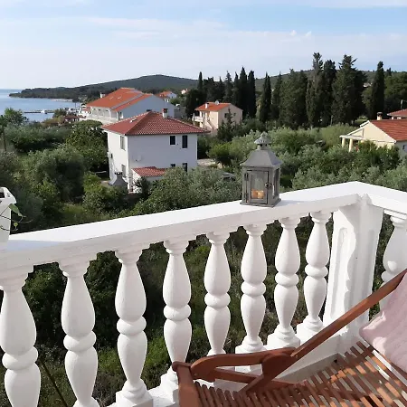 Kapetanov Pogled Apartment