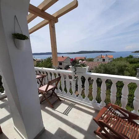 Kapetanov Pogled Apartment *